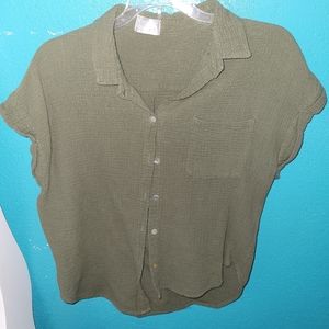 Green short sleeve button up